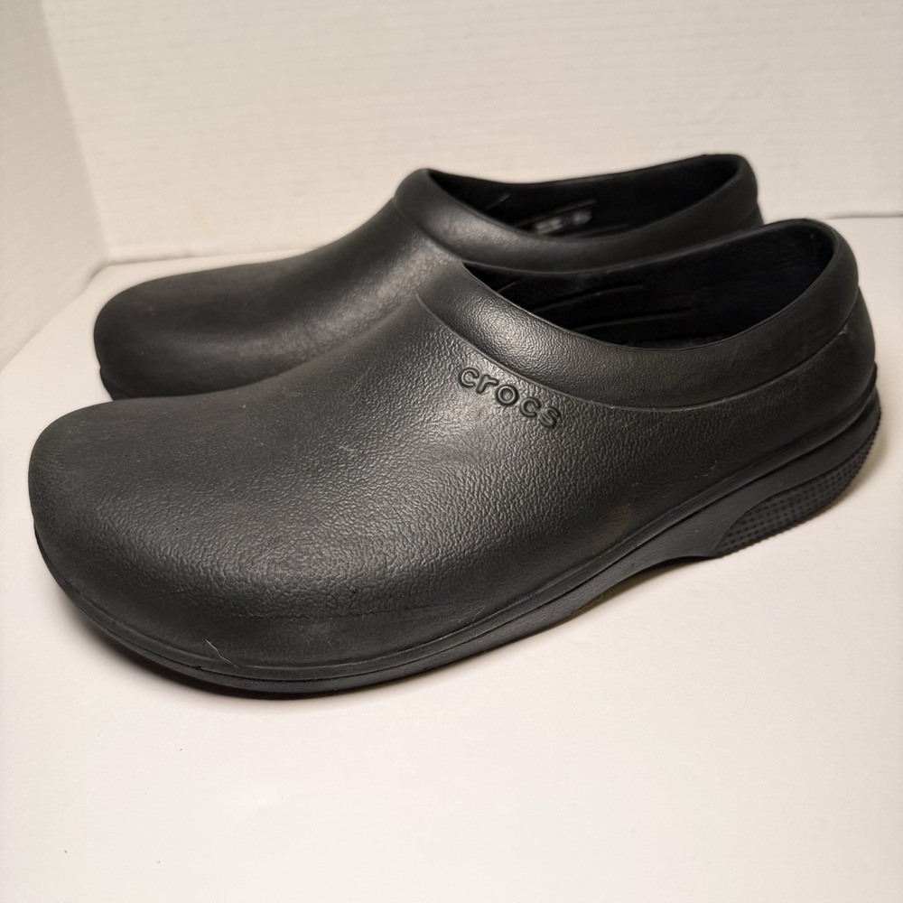 Crocs On The Clock Clogs Slip On Slip Resistant Casual Work Shoes Women 7 Men 5 - Picture 4 of 14